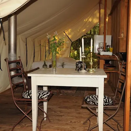 Luxury tent Camping Glamping Terre Rouge Villecomtal