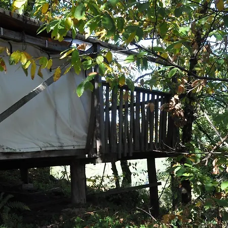 Camping Glamping Terre Rouge *
